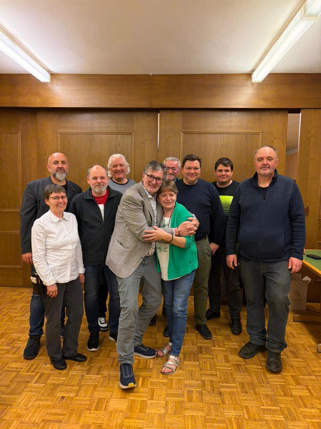 Auf dem Bild die Teilnehmer des ÖKB-Schnapsens Andreas Kopp, Brigitte Scheibböck, Manfred Sponner, Alfred Binder, Günther Bradac, Eva Reis, Gerhard Widl, Christian Altmann, Florian Wilfinger, Josef Kopp