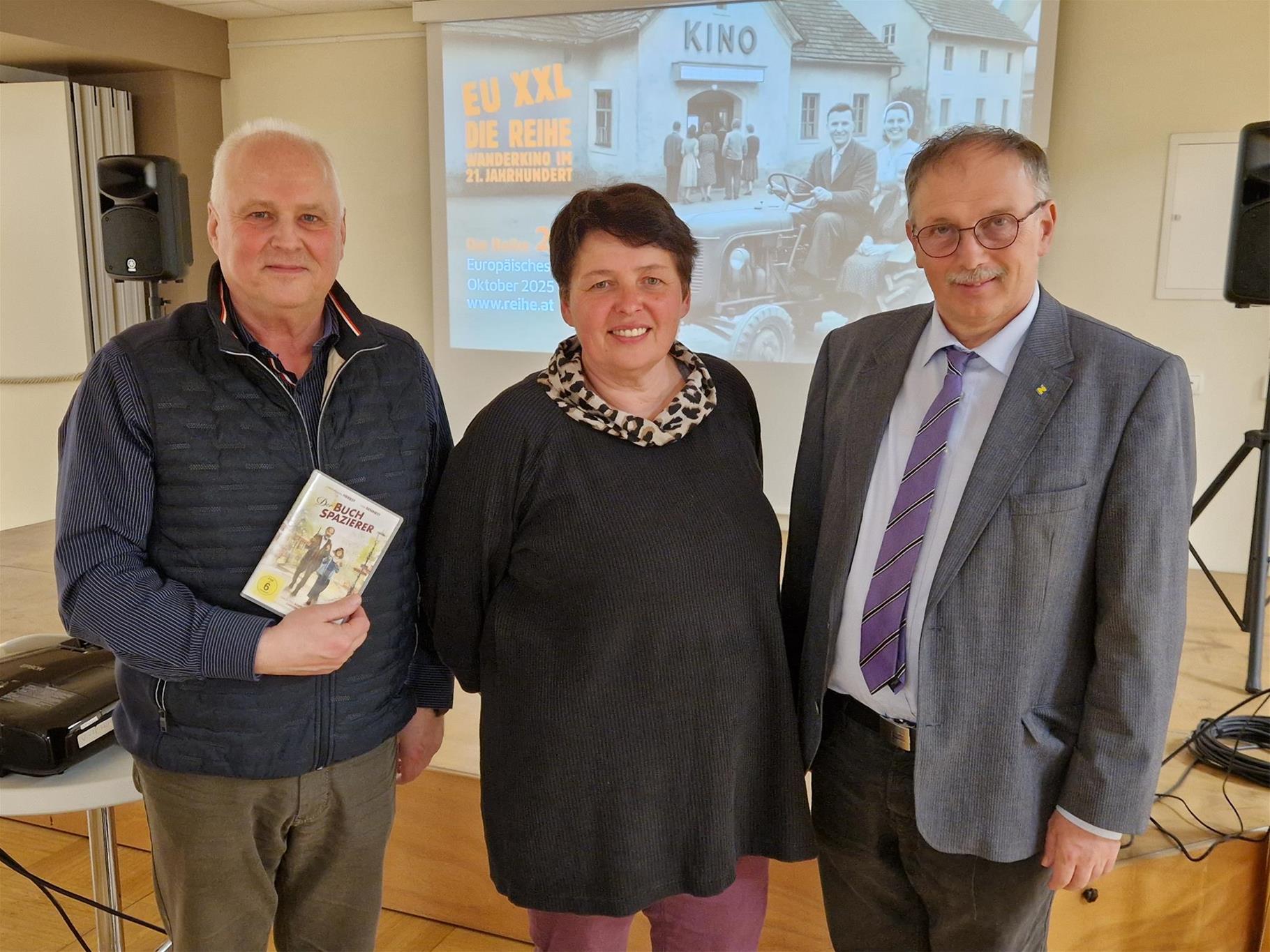 im Bild - v.l.n.r.: Christian Andre, Annemarie Maurer, Richard Hogl